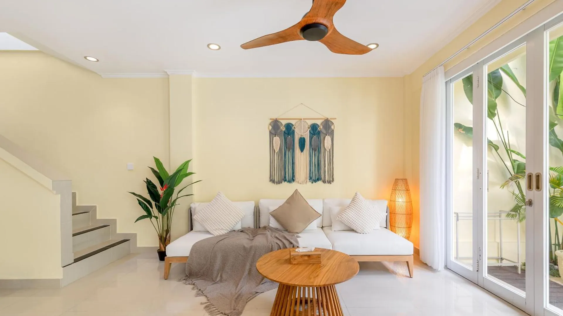 Seminyak Beach Villa Giola Kuta  Indonesia