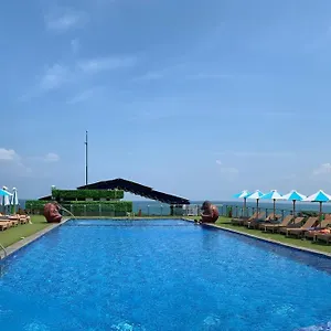 Sulis & Kuta Lombok