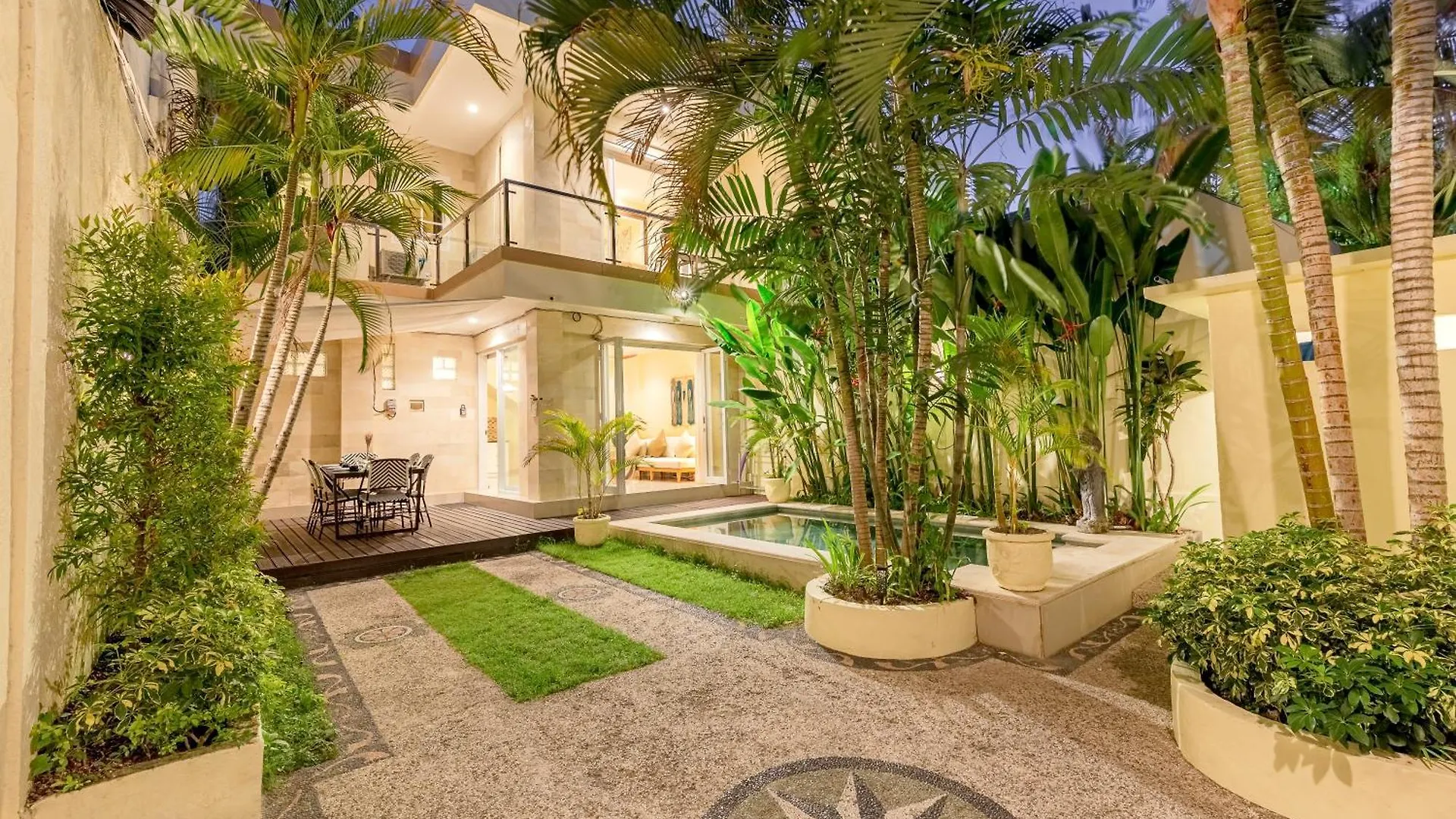 Seminyak Beach Villa Giola Kuta Lombok